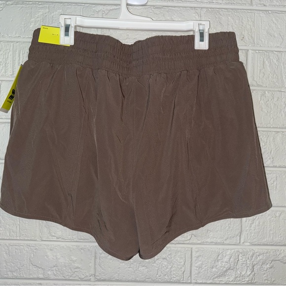 NWT ALL IN MOTION Women's High-Rise Flex Shorts XL ✨ - Picture 8 of 11